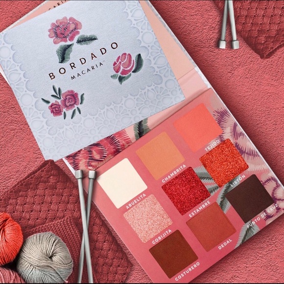 Makeup - Picture 2 of 5